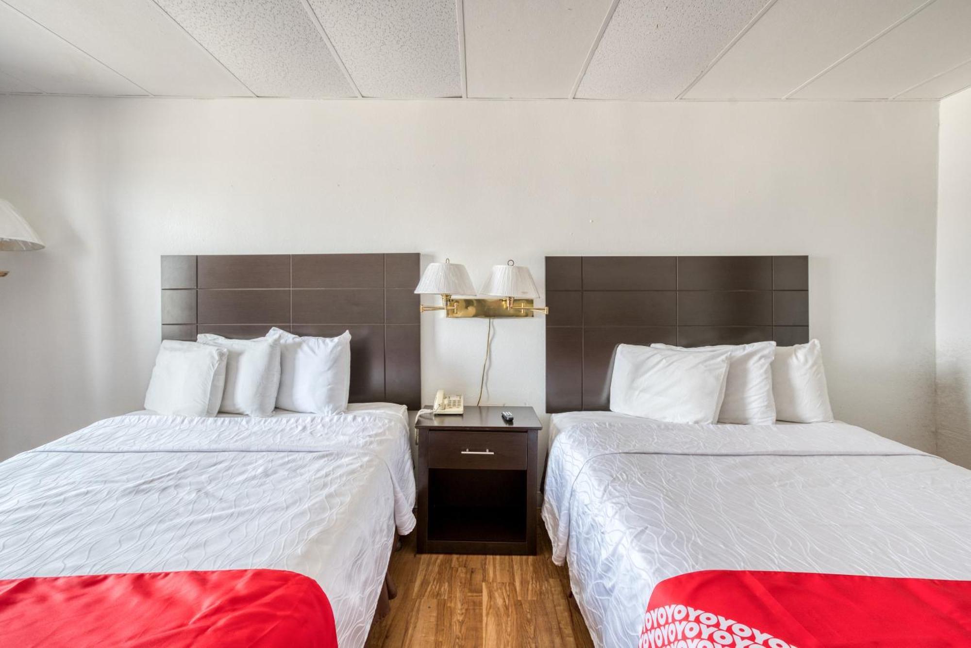Oyo Hotel San Antonio Lackland Air Force Base West Екстериор снимка