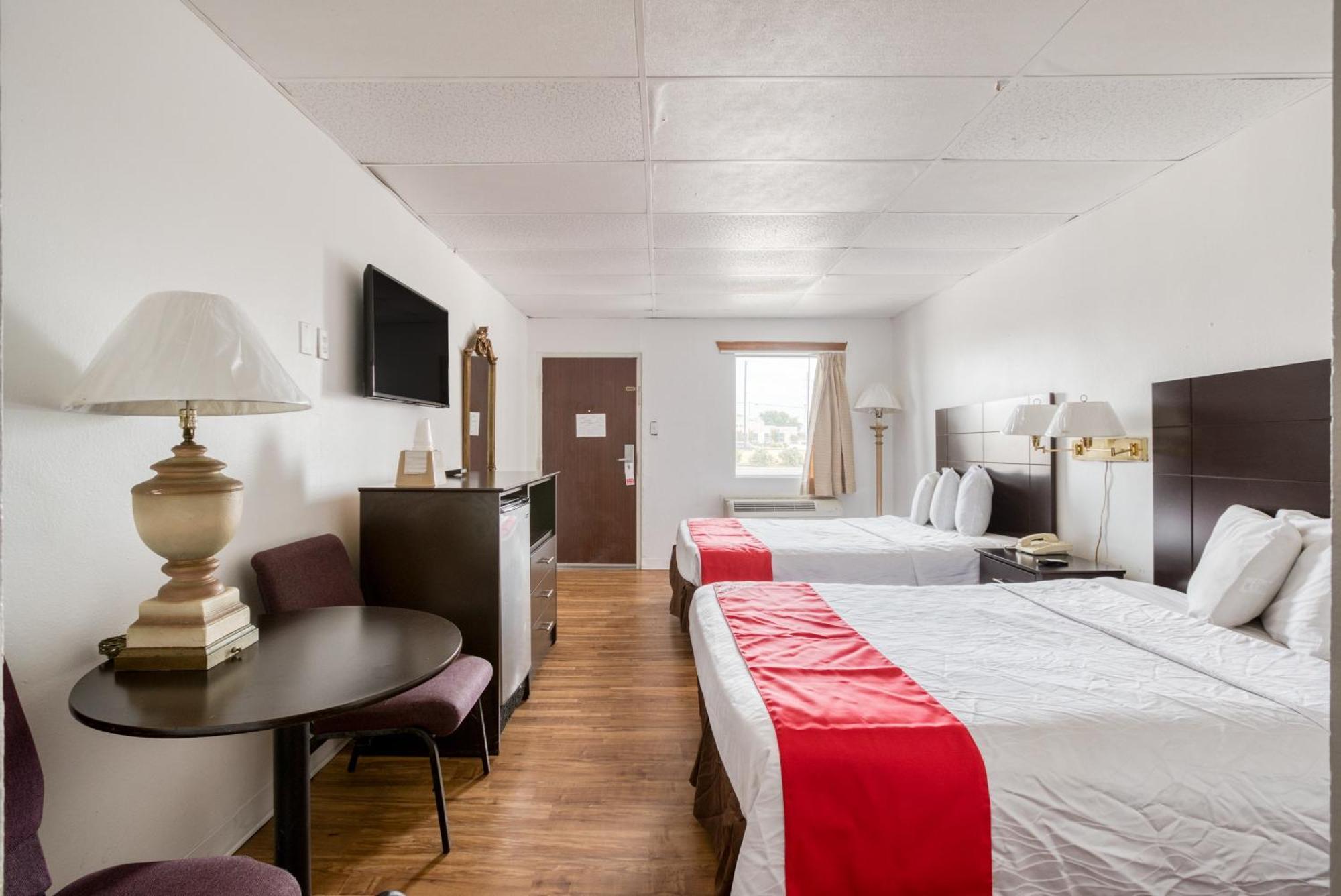 Oyo Hotel San Antonio Lackland Air Force Base West Екстериор снимка