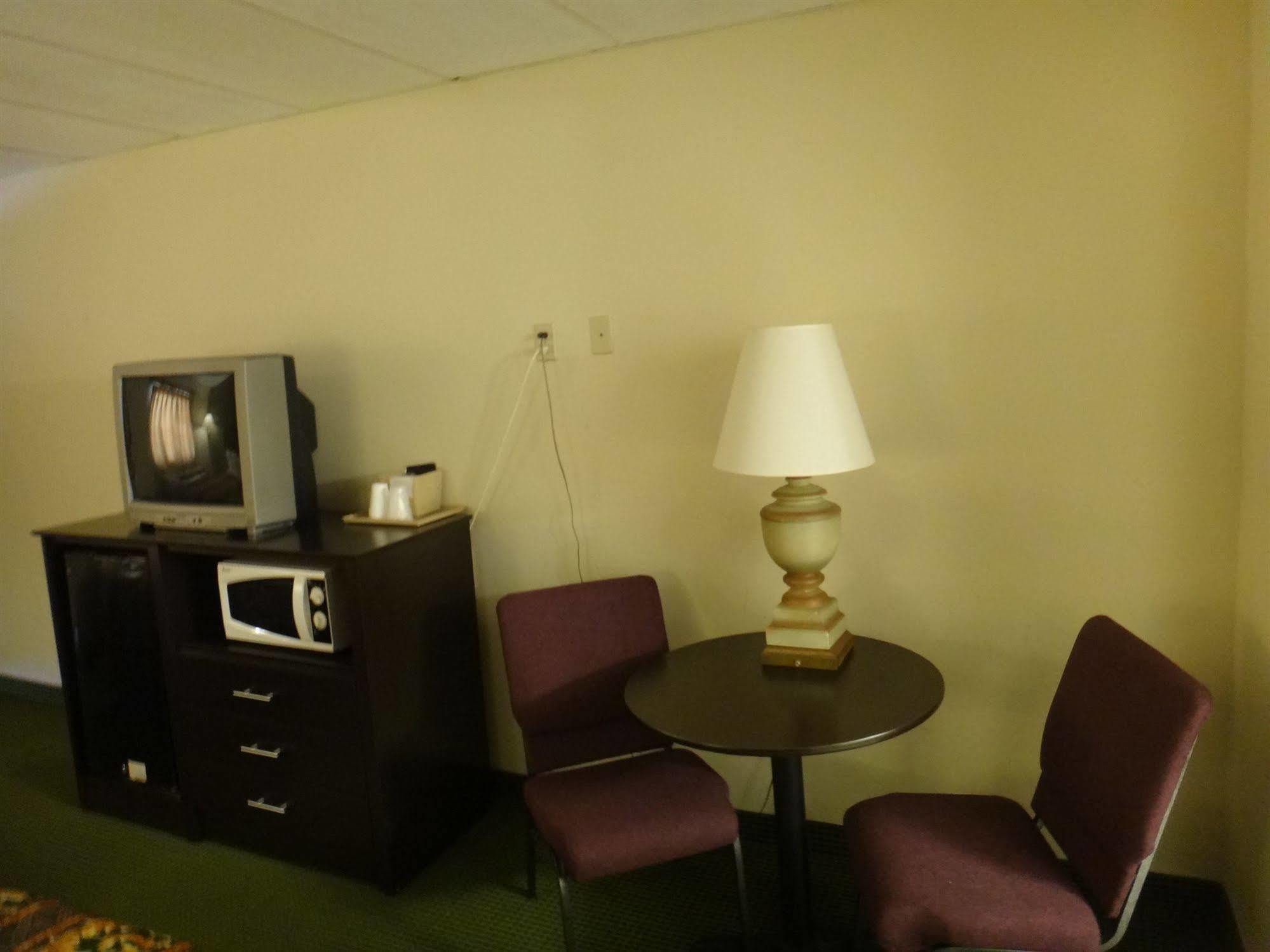 Oyo Hotel San Antonio Lackland Air Force Base West Екстериор снимка
